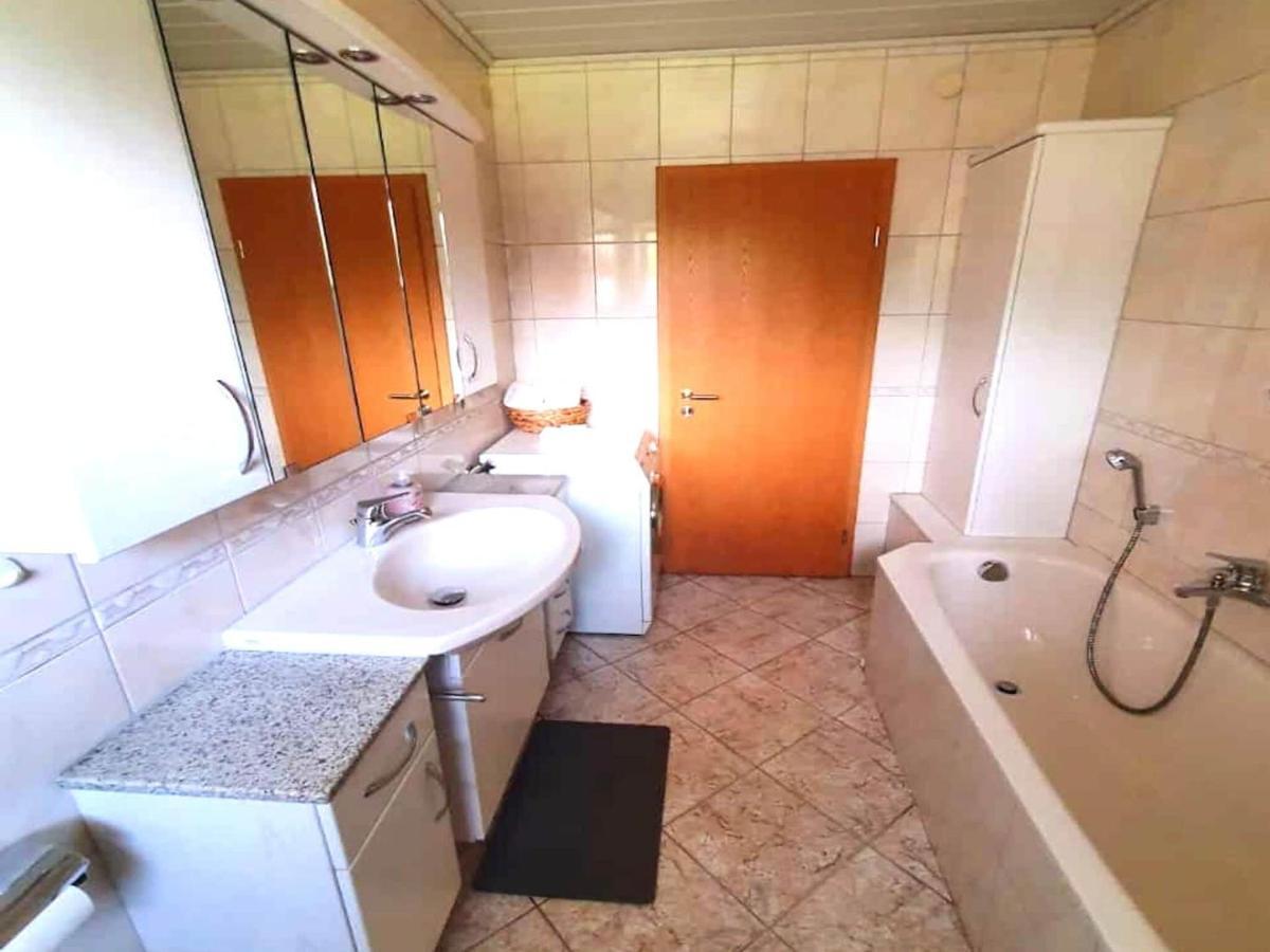 Comfortable Flat In Goerwihl With Balcony Gorwihl Eksteriør bilde